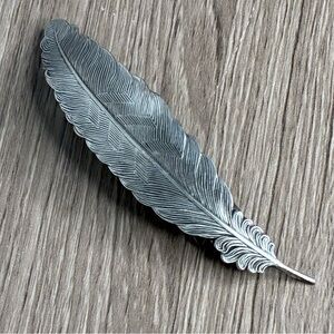 🐼 3/$25 Vintage Silver Feather Barrette